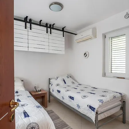 Apartman Carlo 트로기르
