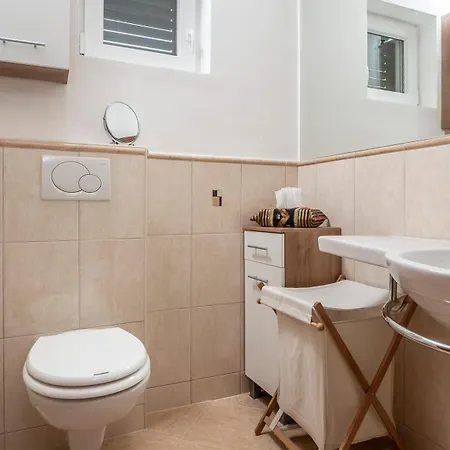 Apartman Carlo Lejlighed *